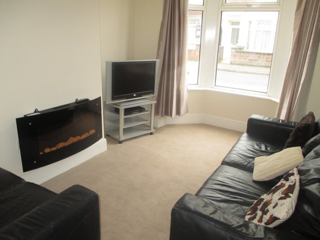  Image of 3 bedroom Terraced house for sale in Frogmore Road Southsea PO4 at Frogmore Road  Southsea, PO4 8RB