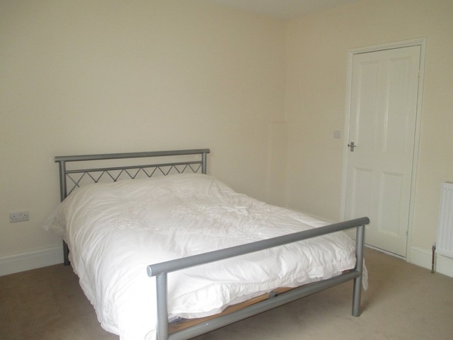  Image of 3 bedroom Terraced house for sale in Frogmore Road Southsea PO4 at Frogmore Road  Southsea, PO4 8RB