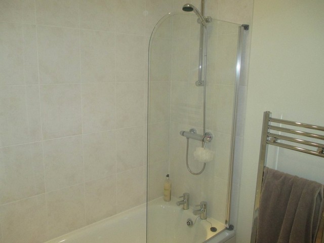  Image of 3 bedroom Terraced house for sale in Frogmore Road Southsea PO4 at Frogmore Road  Southsea, PO4 8RB