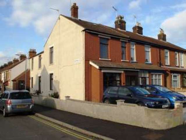  Image of 1 bedroom Flat for sale in Garrison Road Great Yarmouth NR30 at Great Yarmouth Great Yarmouth, NR30 1PZ