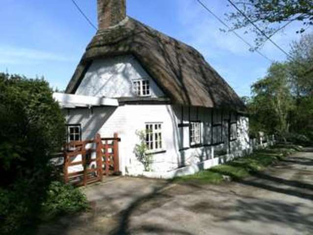  Image of 3 bedroom Cottage for sale in Gatcombe Newport PO30 at Gatcombe Newport Isle Of Wight, PO30 3EG