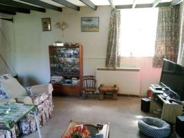  Image of 3 bedroom Cottage for sale in Gatcombe Newport PO30 at Gatcombe Newport Isle Of Wight, PO30 3EG