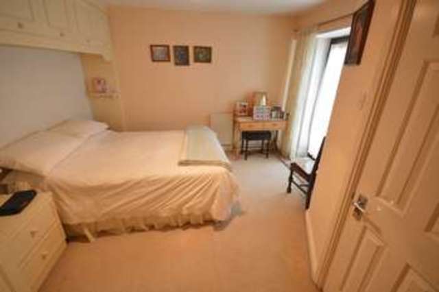  Image of 2 bedroom Ground Flat for sale in Gatley Road Gatley Cheadle SK8 at Gatley Cheadle Gatley, SK8 4AA