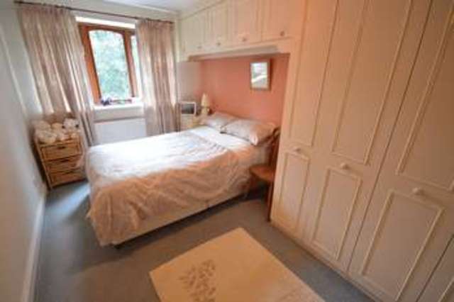  Image of 2 bedroom Ground Flat for sale in Gatley Road Gatley Cheadle SK8 at Gatley Cheadle Gatley, SK8 4AA