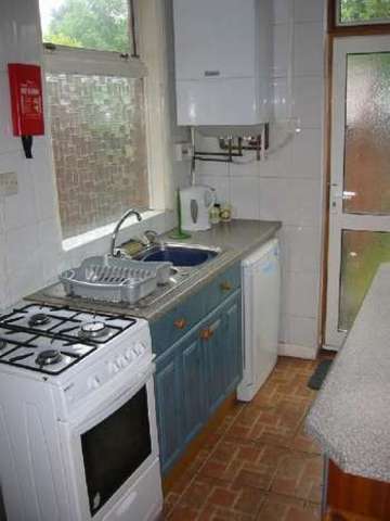  Image of 4 bedroom House Share to rent in Gibbins Road Selly Oak Birmingham B29 at Selly Oak Bristol Selly Oak, B29 6NH