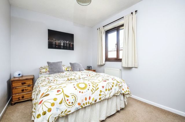  Image of 2 bedroom Terraced house for sale in Gibson Close Abingdon OX14 at Gibson Close  Abingdon, OX14 1XS