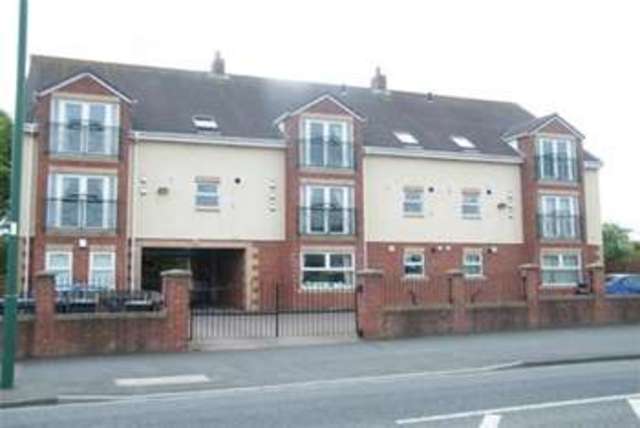  Image of 2 bedroom Flat to rent in Sunderland Road Gilesgate Durham DH1 at Durham, DH1 2LF