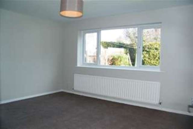  Image of 3 bedroom Bungalow to rent in Glenholme Close Washington NE38 at Washington, NE38 0EW
