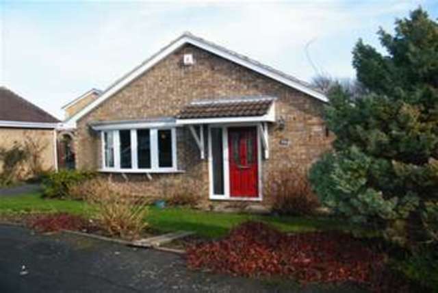  Image of 3 bedroom Bungalow to rent in Glenholme Close Washington NE38 at Washington, NE38 0EW