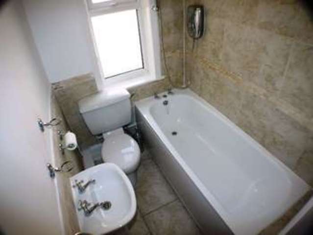  Image of 3 bedroom Terraced house to rent in Gloucester Road Bootle L20 at Gloucester Road  Liverpool, L20 9AN