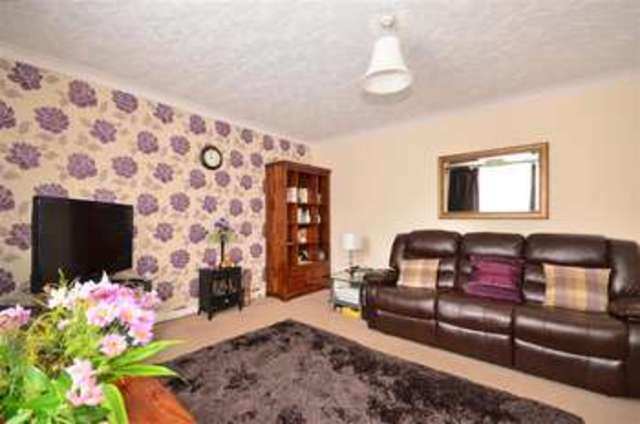  Image of 2 bedroom Apartment for sale in Grafton Street Sandown PO36 at Sandown Isle of Wight Sandown, PO36 8JJ