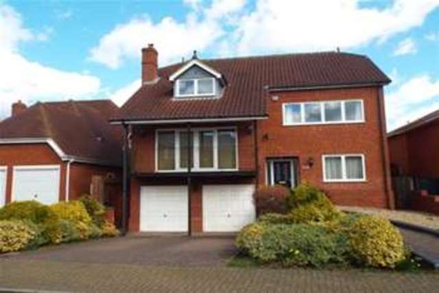  Image of 5 bedroom Detached house to rent in Grosvenor Close Ipswich IP4 at Ipswich, IP4 2TU