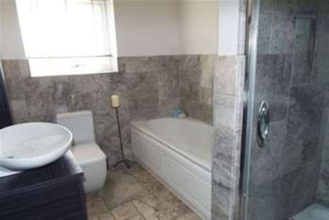  Image of 5 bedroom Detached house to rent in Grosvenor Close Ipswich IP4 at Ipswich, IP4 2TU