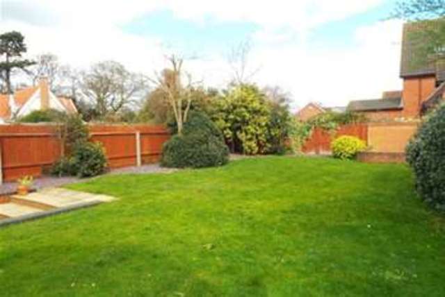  Image of 5 bedroom Detached house to rent in Grosvenor Close Ipswich IP4 at Ipswich, IP4 2TU