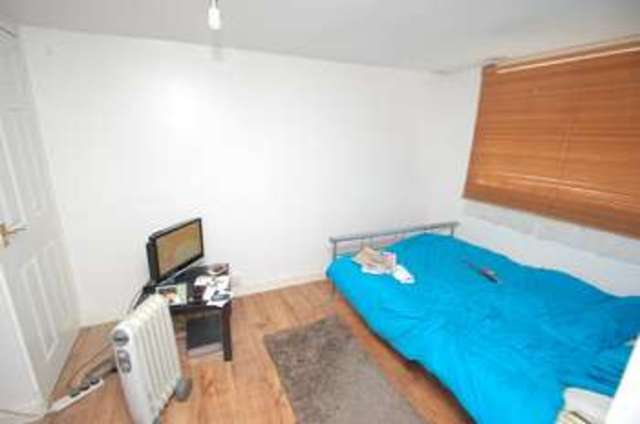  Image of 4 bedroom End of Terrace for sale in Robin Hood Meadow Hemel Hempstead HP2 at Grove Hill Hemel Hempstead HERTS, HP2 6NH
