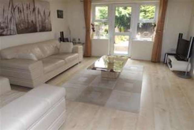  Image of 2 bedroom Detached house to rent in Hall Drive Church Crookham Fleet GU52 at Fleet, GU52 6LD