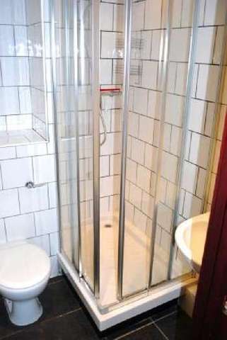  Image of 7 bedroom House Share to rent in Hallewell Road Edgbaston Birmingham B16 at Edgbaston Bristol Edgbaston, B16 0LP