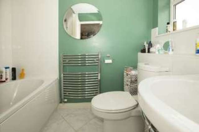  Image of 4 bedroom Detached house for sale in Hambledon Close Lower Earley Reading RG6 at Hambledon Close  Reading, RG6 3TD