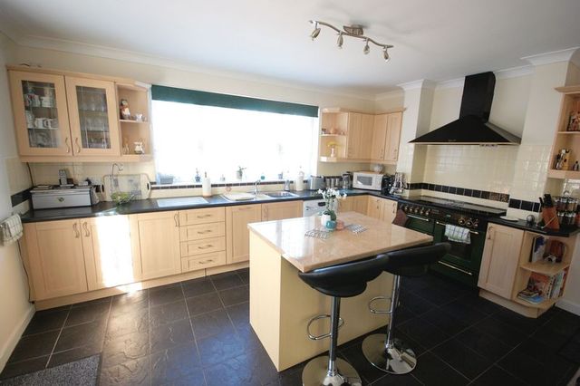  Image of 3 bedroom Detached house for sale in Hamilton Grove Gosport PO13 at Hamilton Grove  Gosport, PO13 0PZ