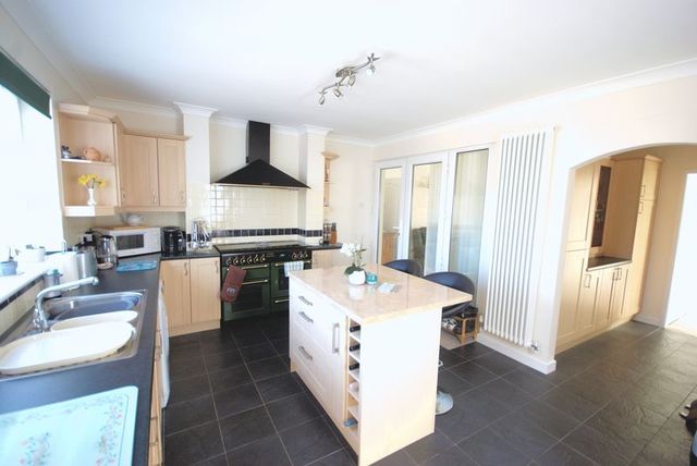  Image of 3 bedroom Detached house for sale in Hamilton Grove Gosport PO13 at Hamilton Grove  Gosport, PO13 0PZ