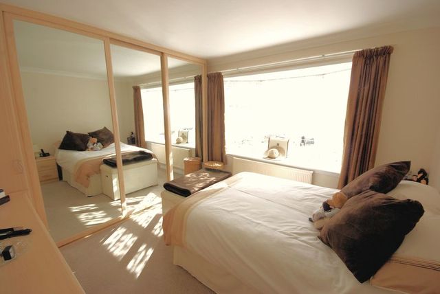  Image of 3 bedroom Detached house for sale in Hamilton Grove Gosport PO13 at Hamilton Grove  Gosport, PO13 0PZ