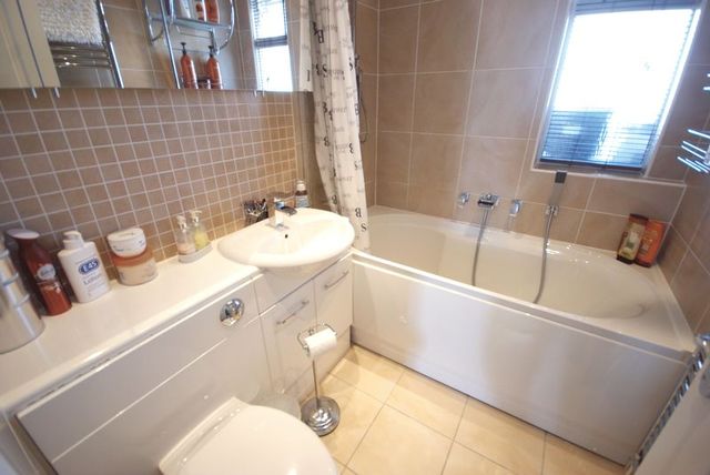  Image of 3 bedroom Detached house for sale in Hamilton Grove Gosport PO13 at Hamilton Grove  Gosport, PO13 0PZ