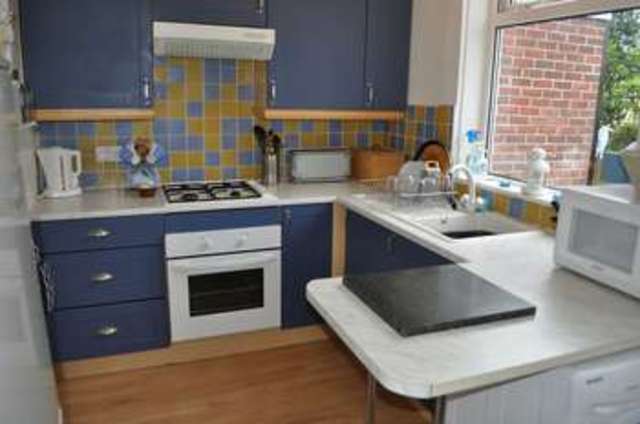  Image of 2 bedroom Semi-Detached house to rent in Handsworth Crescent Sheffield S9 at Sheffield Darnall, S9 4BR