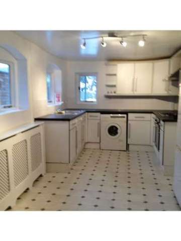  Image of 1 bedroom Flat to rent in Park Hill Road Harborne Birmingham B17 at 180 Park Hill Road Harborne Birmingham, B17 9HD