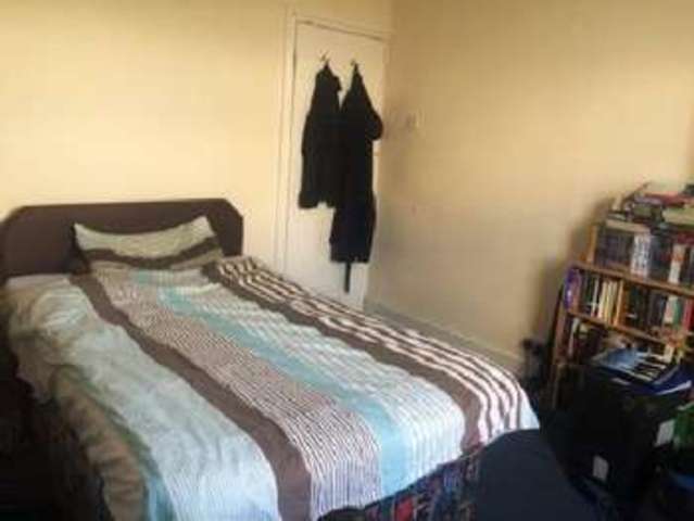  Image of 4 bedroom House Share to rent in Harborne Lane Selly Oak Birmingham B29 at Selly Oak Bristol Selly Oak, B29 6TG