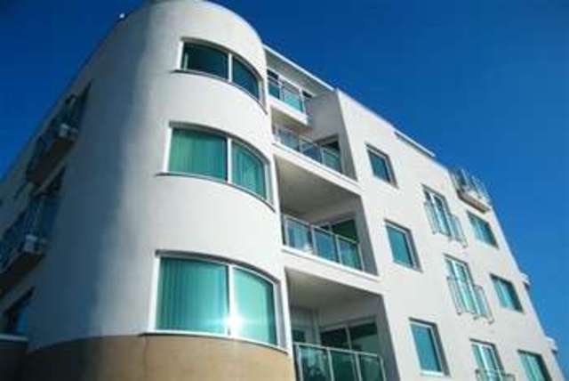  Image of 1 bedroom Flat to rent in Stuart Street Cardiff CF10 at Cardiff, CF10 5BW