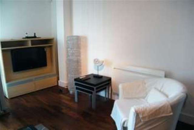  Image of 1 bedroom Flat to rent in Stuart Street Cardiff CF10 at Cardiff, CF10 5BW