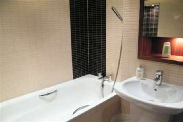  Image of 1 bedroom Flat to rent in Stuart Street Cardiff CF10 at Cardiff, CF10 5BW