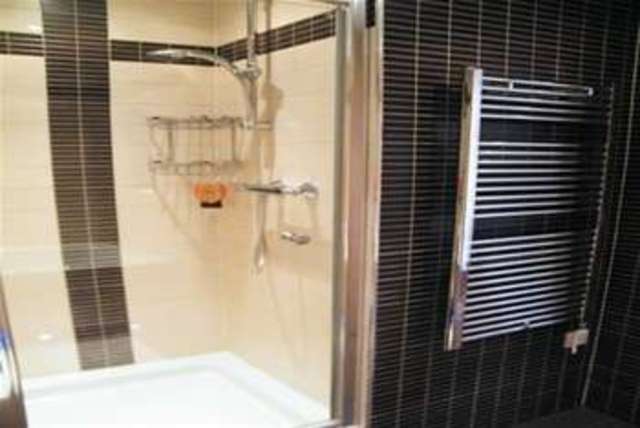  Image of 1 bedroom Flat to rent in Stuart Street Cardiff CF10 at Cardiff, CF10 5BW