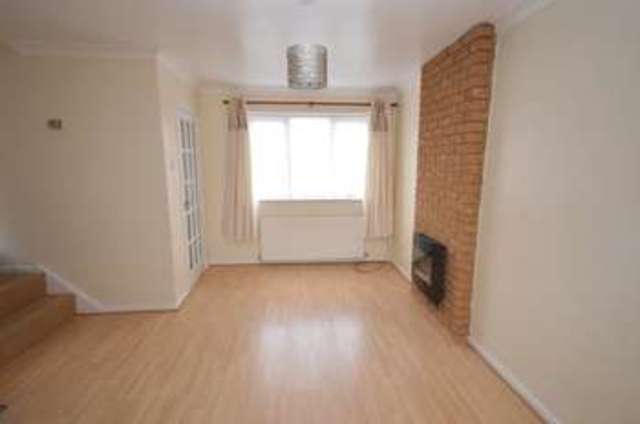  Image of 3 bedroom Semi-Detached house to rent in Harlestone Close Luton LU3 at Harlestone Close  Luton, LU3 4DW