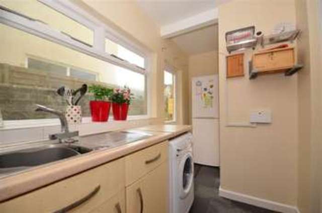  Image of 1 bedroom Ground Flat for sale in Harrow Road Worthing BN11 at Worthing West Sussex Worthing, BN11 4RB