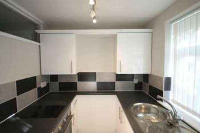  Image of Flat to rent in Hartsbourne Road Earley Reading RG6 at Hartsbourne Road Earley Reading, RG6 5SJ