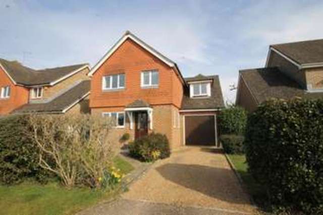  Image of 4 bedroom Detached house for sale in Harvey Close Sayers Common Hassocks BN6 at Harvey Close Sayers Common Hassocks, BN6 9XN