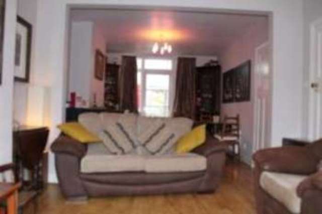  Image of 4 bedroom Semi-Detached house for sale in Hathaway Green Lane Stratford-upon-Avon CV37 at Stratford-upon-Avon Warwickshire Shottery, CV37 9HX