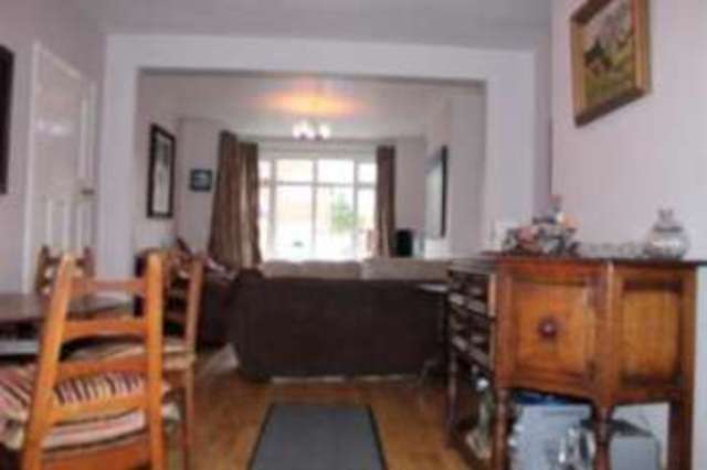  Image of 4 bedroom Semi-Detached house for sale in Hathaway Green Lane Stratford-upon-Avon CV37 at Stratford-upon-Avon Warwickshire Shottery, CV37 9HX