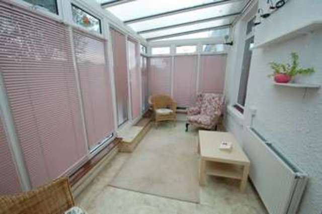  Image of 2 bedroom Semi-Detached house for sale in Hatton Gardens Glasgow G52 at Hatton Gardens  Cardonald, G52 3PT