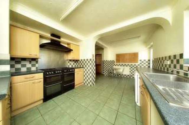  Image of 5 bedroom Semi-Detached house for sale in Hawthorn Road Bognor Regis PO21 at Hawthorn Road  Bognor Regis, PO21 2BG