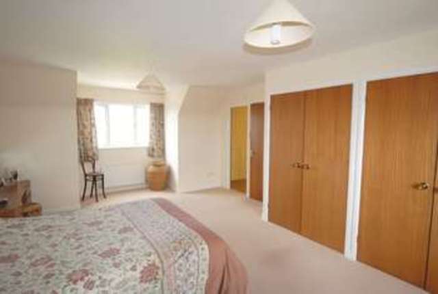  Image of 4 bedroom Detached house for sale in Hawthorne Close High Ham Langport TA10 at Hawthorne Close High Ham High Ham, TA10 9EA