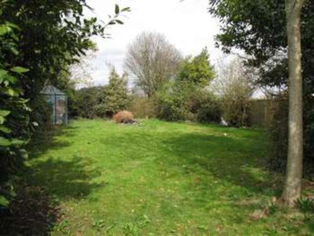  Image of 4 bedroom Detached house for sale in Sinah Lane Hayling Island PO11 at Hayling Island Hampshire, PO11 0EY