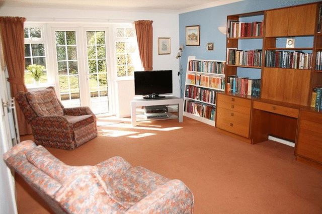  Image of 4 bedroom Detached house for sale in Heathfields Way Shaftesbury SP7 at Heathfields Way  Shaftesbury, SP7 9JZ
