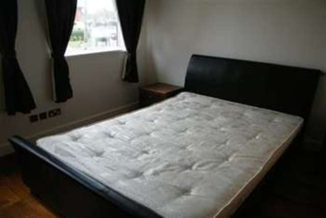  Image of 1 bedroom Flat to rent in Henke Court Cardiff CF10 at Cardiff, CF10 4EG