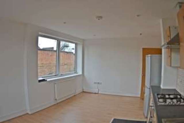  Image of 2 bedroom Flat to rent in High Road Ilford IG1 at High Road  Ilford, IG1 1TL