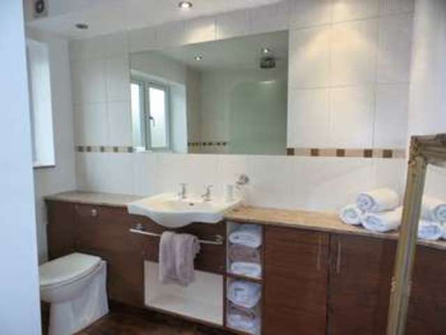  Image of 4 bedroom Detached house for sale in High Road Rayleigh SS6 at High Road  Rayleigh, SS6 7AD