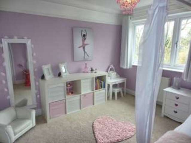  Image of 4 bedroom Detached house for sale in High Road Rayleigh SS6 at High Road  Rayleigh, SS6 7AD