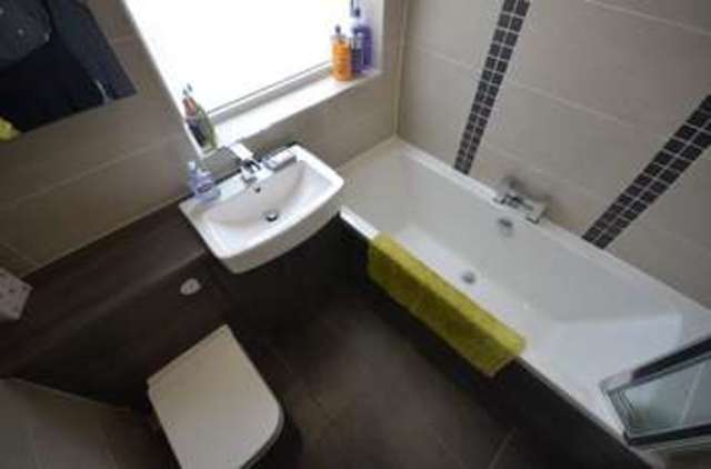  Image of 3 bedroom Terraced house for sale in High Street Royston Barnsley S71 at High Street Royston Barnsley, S71 4RR