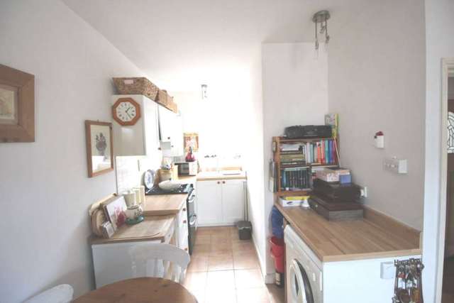  Image of 1 bedroom Apartment to rent in High Street Fordington Dorchester DT1 at High Street  Dorchester, DT1 1JZ